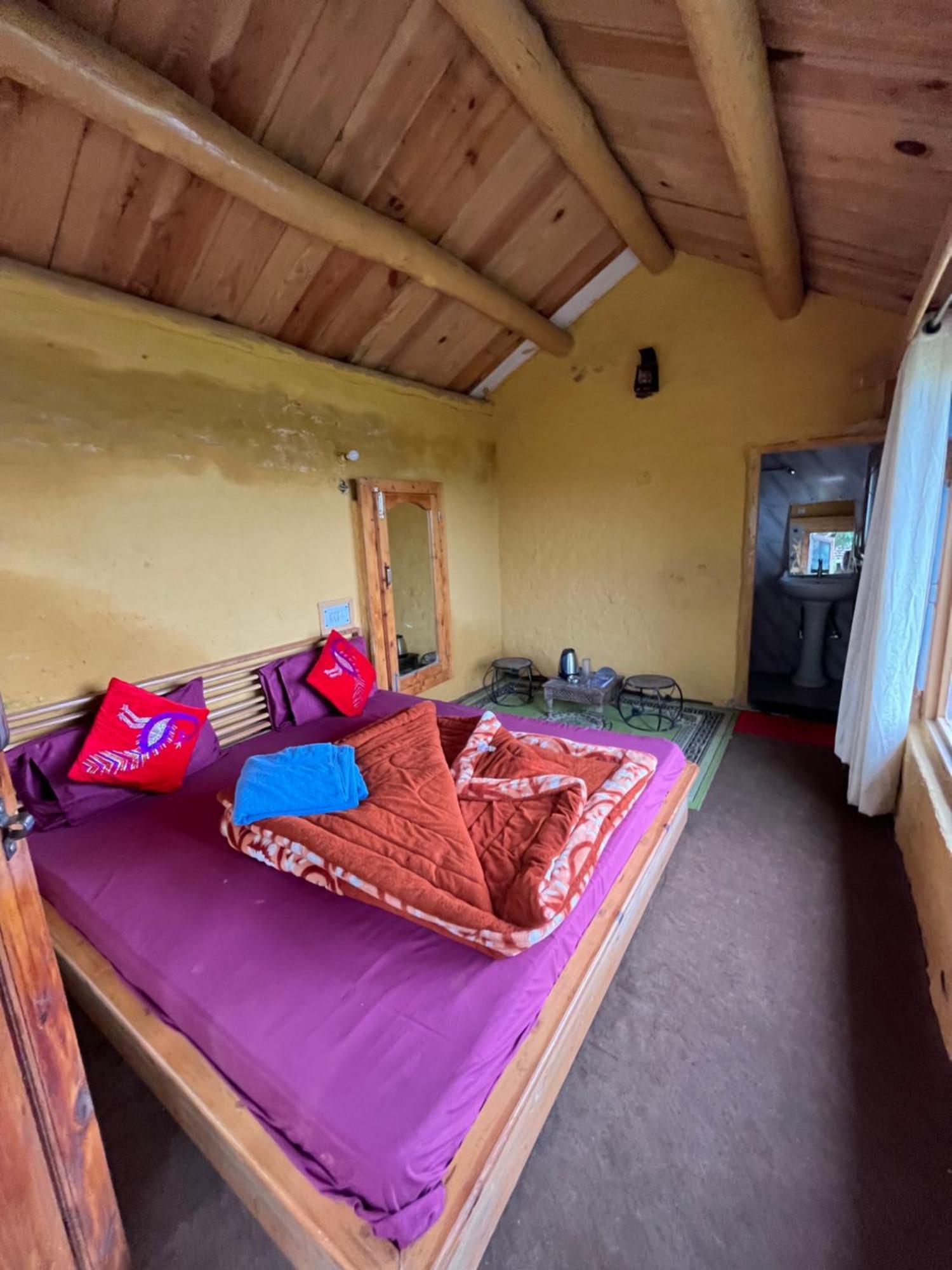 Apple Garden Cottages And Restaurant Dhanaulti Kültér fotó